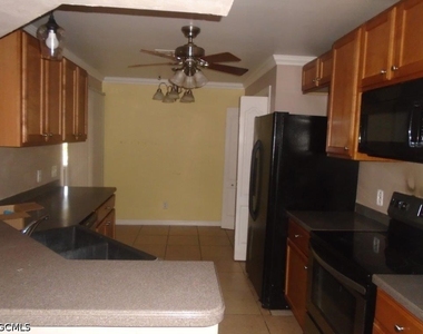 3310 9th Street W - Photo Thumbnail 3