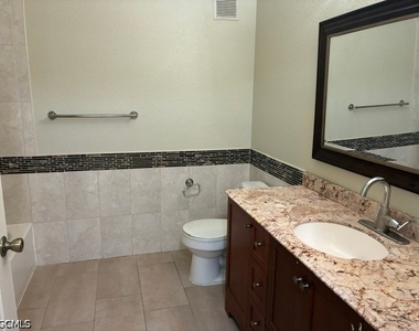 11571 Villa Grand - Photo Thumbnail 15