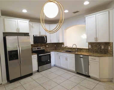 3345 Dandolo Circle - Photo Thumbnail 14
