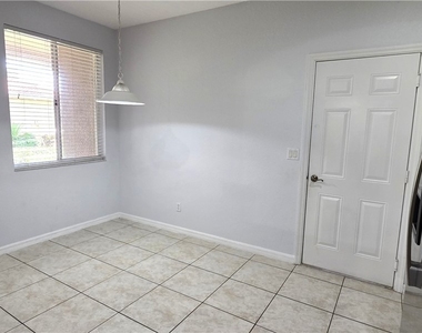 3345 Dandolo Circle - Photo Thumbnail 9
