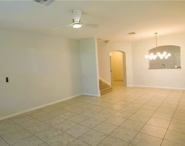 3345 Dandolo Circle - Photo Thumbnail 16