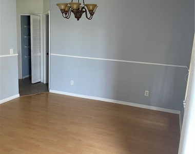 421 Nw 36th Avenue - Photo Thumbnail 17