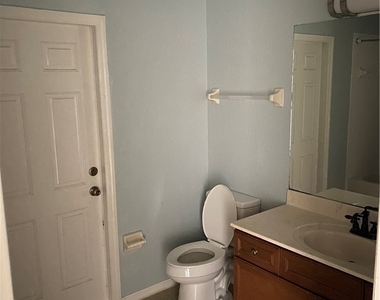421 Nw 36th Avenue - Photo Thumbnail 11