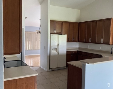 421 Nw 36th Avenue - Photo Thumbnail 14
