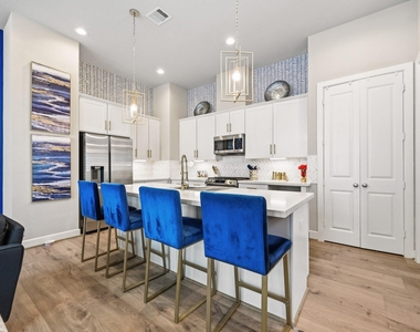 3314 Hutchins Street - Photo Thumbnail 8