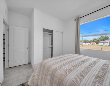 6007 Kumquat Circle - Photo Thumbnail 10