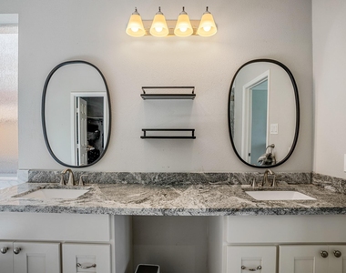 4710 Devonberry Lane - Photo Thumbnail 18