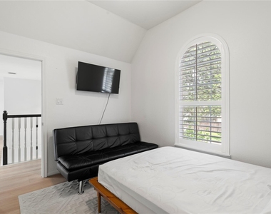 4710 Devonberry Lane - Photo Thumbnail 23