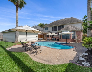 4710 Devonberry Lane - Photo Thumbnail 29
