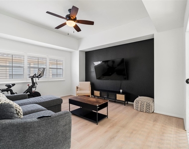 4710 Devonberry Lane - Photo Thumbnail 22