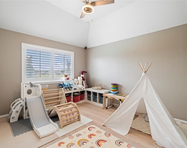 4710 Devonberry Lane - Photo Thumbnail 27