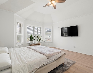 4710 Devonberry Lane - Photo Thumbnail 15