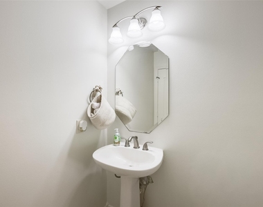 5710 Cielio Bay Court - Photo Thumbnail 28