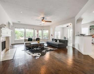 5710 Cielio Bay Court - Photo Thumbnail 13