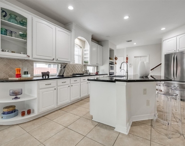 5710 Cielio Bay Court - Photo Thumbnail 19