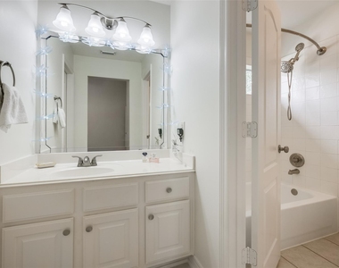 5710 Cielio Bay Court - Photo Thumbnail 42