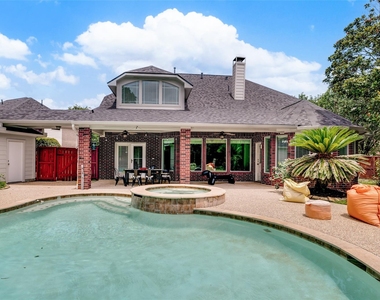 5710 Cielio Bay Court - Photo Thumbnail 4