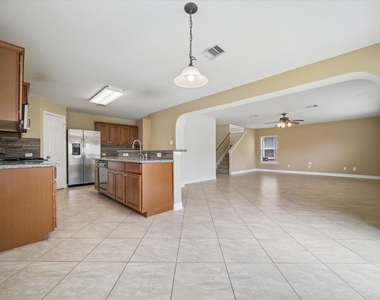 10108 Hidden Creek Falls Ln - Photo Thumbnail 4