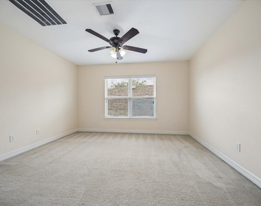 10108 Hidden Creek Falls Ln - Photo Thumbnail 9