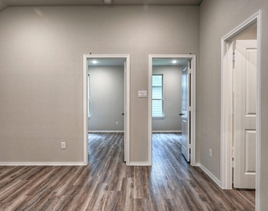 9596 Darkwood Street - Photo Thumbnail 10