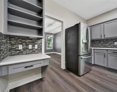 11 Windledge Place - Photo Thumbnail 10