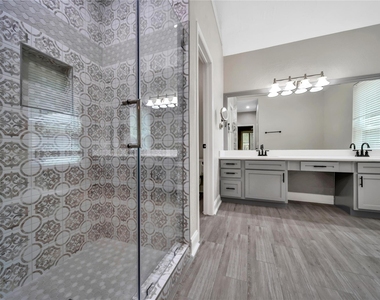 11 Windledge Place - Photo Thumbnail 21