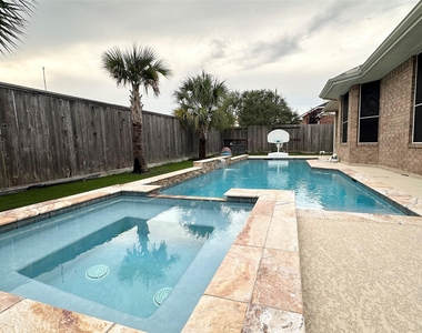17815 Gables Bend Drive - Photo Thumbnail 27