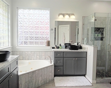 17815 Gables Bend Drive - Photo Thumbnail 11