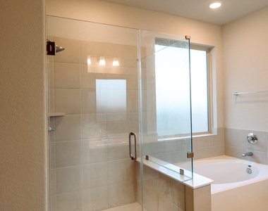 27015 Bel Air Point Lane - Photo Thumbnail 15