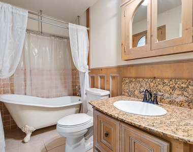 162 N Taylor Point Drive - Photo Thumbnail 29