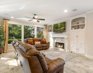 162 N Taylor Point Drive - Photo Thumbnail 9