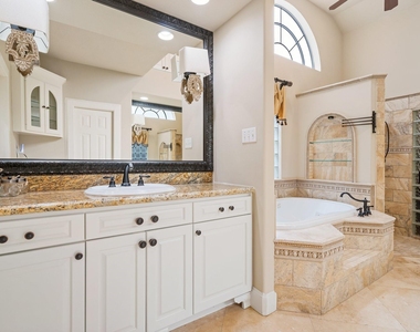 162 N Taylor Point Drive - Photo Thumbnail 16