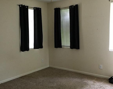 306 Bush Drive - Photo Thumbnail 11