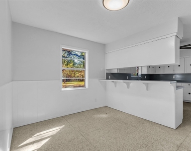23311 Nichols Sawmill Road - Photo Thumbnail 6
