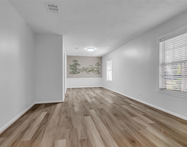 23311 Nichols Sawmill Road - Photo Thumbnail 8