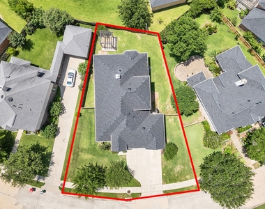 20126 Turtle Brook Lane - Photo Thumbnail 4
