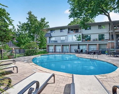 6466 Bayou Glen Road - Photo Thumbnail 31