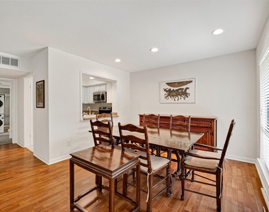 6466 Bayou Glen Road - Photo Thumbnail 12
