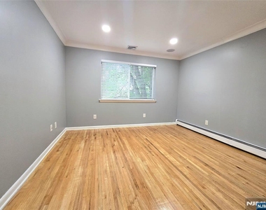 174 Palisade - Photo Thumbnail 12