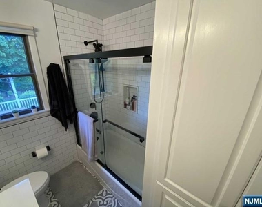 212 Delmar - Photo Thumbnail 13