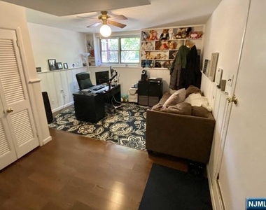 212 Delmar - Photo Thumbnail 17