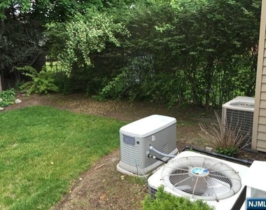 212 Delmar - Photo Thumbnail 25