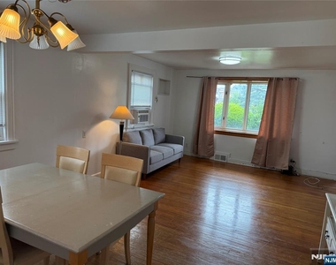 26 E Homestead - Photo Thumbnail 2