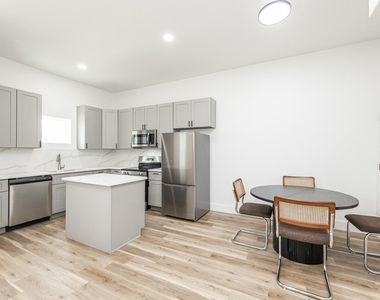 9727 Stedman Street - Photo Thumbnail 11