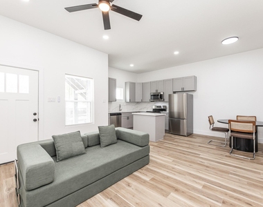 9727 Stedman Street - Photo Thumbnail 13