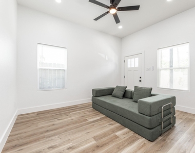9727 Stedman Street - Photo Thumbnail 18