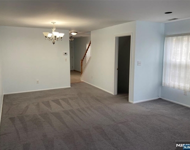 2388 Quill - Photo Thumbnail 8
