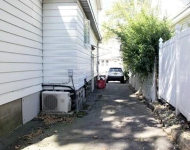 524 Oregon - Photo Thumbnail 24
