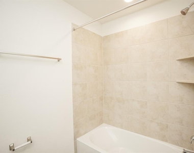 5210 Becker Hills Lane - Photo Thumbnail 23