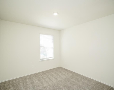 5210 Becker Hills Lane - Photo Thumbnail 20